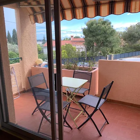 Appartement Dans Privee Avec Piscine
